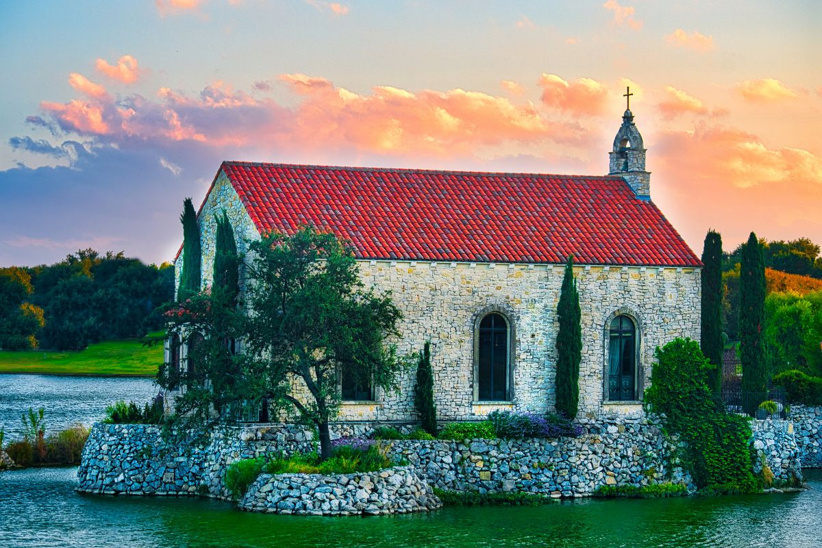 Pine Floor Installation in Mckinney, TX