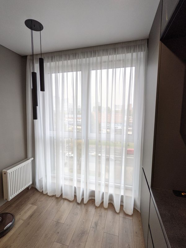Curtains Installation