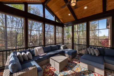 Enclosed Deck Installation