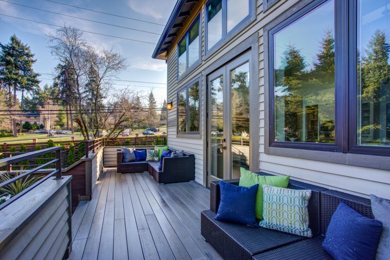 Enclosed Deck Installation