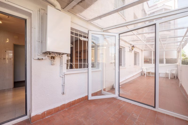 Enclosed Patio Installation