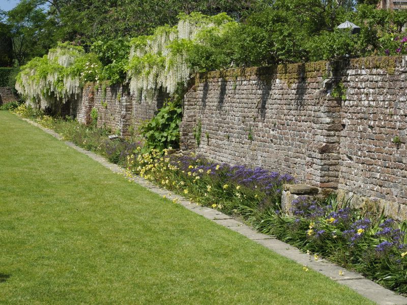Rock Wall Landscaping