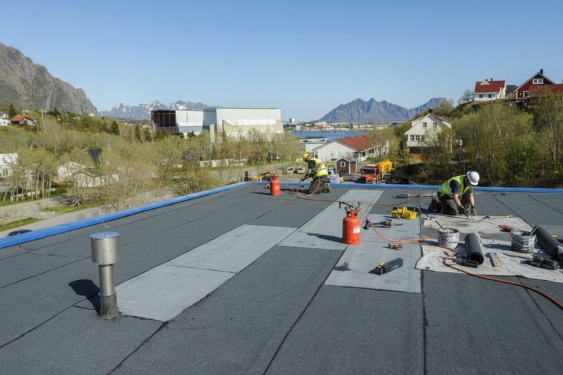 Single Ply Roof Installation